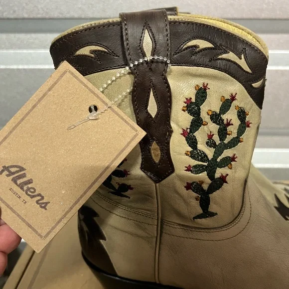 Brown and Cream Ankle Boots with Western Embroidery cactus women 8.5 - Picture 4 of 9
